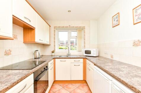 2 bedroom semi-detached bungalow for sale