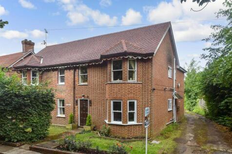 1 bedroom ground floor maisonette for sale
