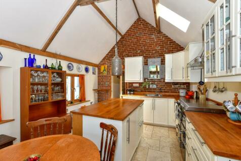 2 bedroom barn conversion for sale