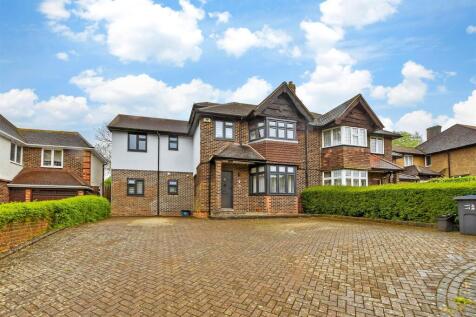 5 bedroom semi-detached house for sale