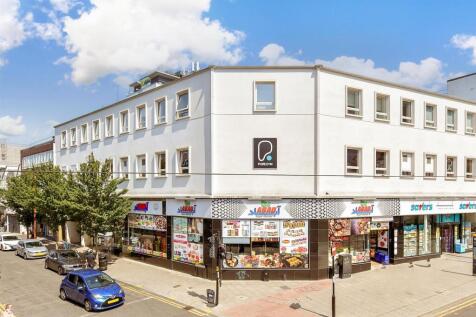 2 bedroom flat for sale