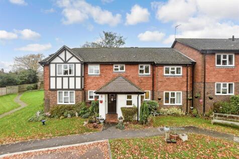 2 bedroom ground floor flat for sale