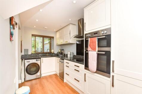 1 bedroom semi-detached house for sale