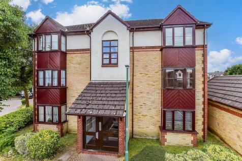 Studio flat for sale