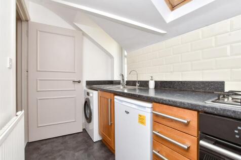 Clarendon Road, Wallington, Surrey 2 bed flat for sale