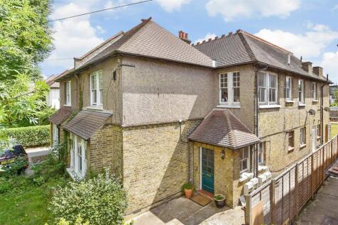 Mitcham Park, Mitcham, Surrey 2 bed flat for sale