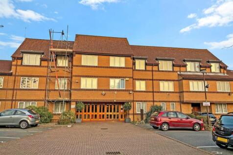Beehive Lane, Redbridge, Essex 1 bed flat for sale