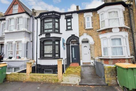 5 bedroom terraced house for sale