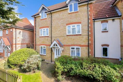 2 bedroom ground floor flat for sale