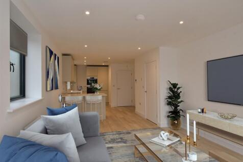 1 bedroom ground floor flat for sale
