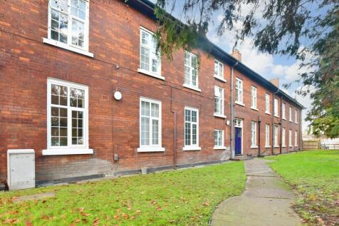 1 bedroom ground floor flat for sale
