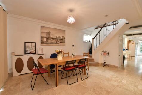 4 bedroom chalet for sale