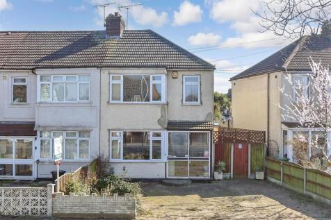 3 bedroom end of terrace house for sale