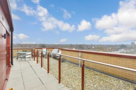 2 bedroom flat for sale