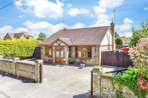4 bedroom chalet for sale