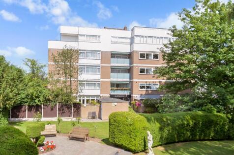 3 bedroom ground floor flat for sale