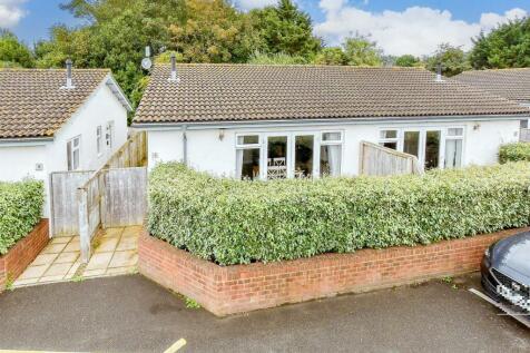 2 bedroom semi-detached bungalow for sale