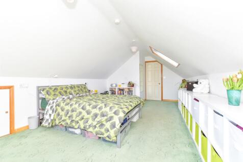 4 bedroom chalet for sale