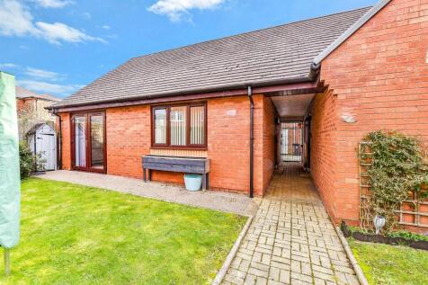 2 bedroom semi-detached bungalow for sale