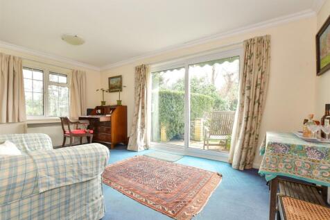1 bedroom ground floor flat for sale