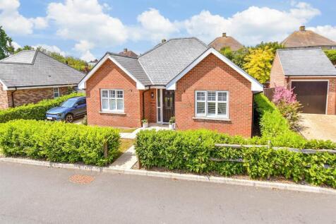 2 bedroom detached bungalow for sale