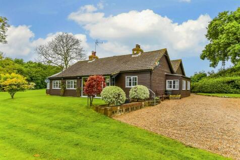 4 bedroom detached bungalow for sale