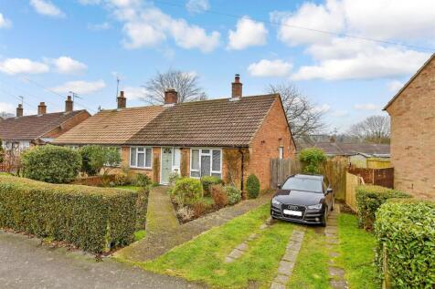 2 bedroom semi-detached bungalow for sale