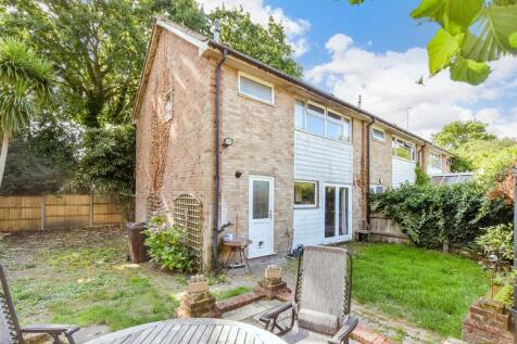 3 bedroom end of terrace house for sale