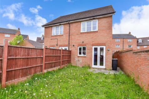 2 bedroom semi-detached house for sale