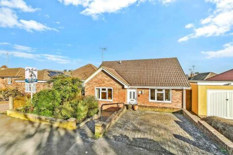 3 bedroom chalet for sale