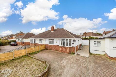 2 bedroom semi-detached bungalow for sale