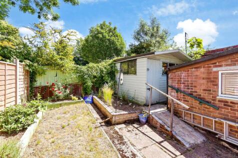 2 bedroom semi-detached bungalow for sale