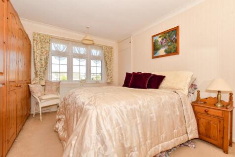 2 bedroom semi-detached bungalow for sale