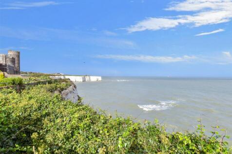 Joss Gap Road, Broadstairs, Kent 2 bed ground floor flat for sale