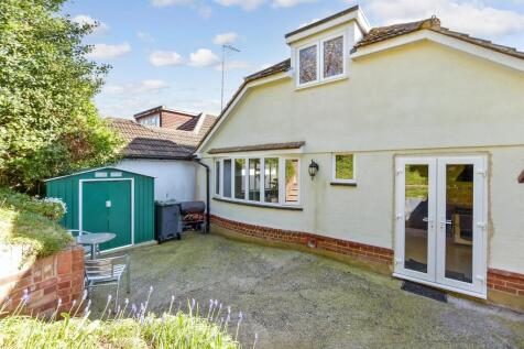 3 bedroom chalet for sale
