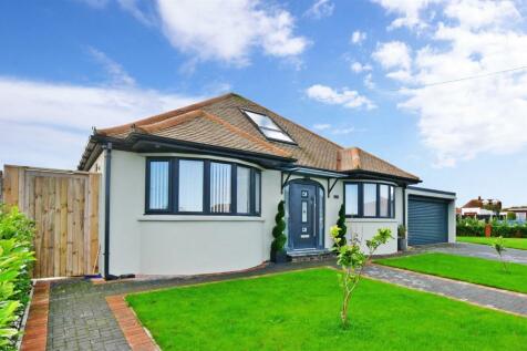 4 bedroom detached bungalow for sale