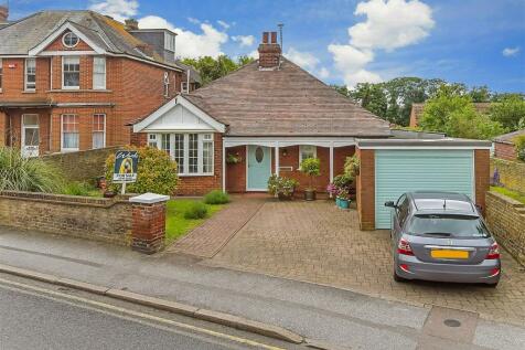 3 bedroom detached bungalow for sale