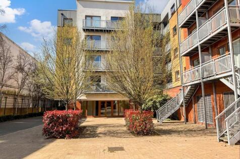 1 bedroom flat for sale
