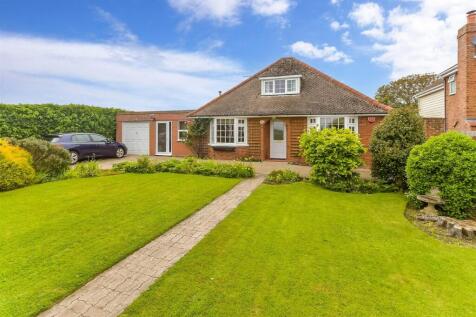 4 bedroom detached bungalow for sale