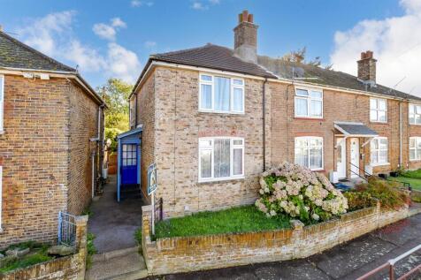 Mayers Road, Walmer, Deal, Kent 2 bed end of terrace house for sale