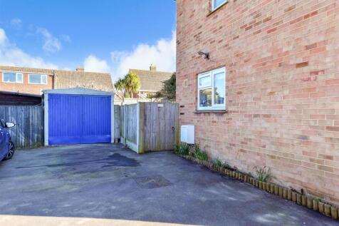Orchard Road, Eastry, Sandwich, Kent 3 bed semi