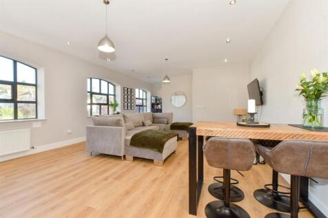 2 bedroom duplex for sale