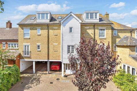 2 bedroom duplex for sale