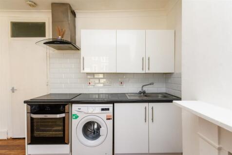 1 bedroom ground floor flat for sale