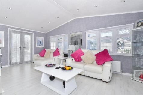 2 bedroom park home for sale