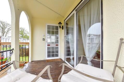 2 bedroom park home for sale