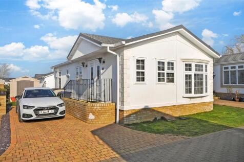 Wisteria Way, Reculver, Kent 2 bed park home for sale