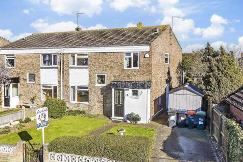 4 bedroom semi-detached house for sale