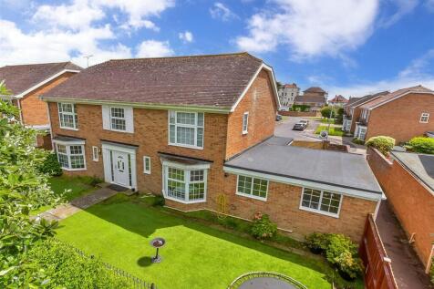 Fisher Close, Hythe, Kent 4 bed detached house for sale