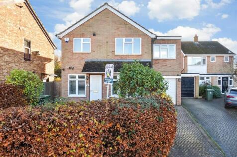 Haste Hill Close, Boughton... 4 bed detached house for sale